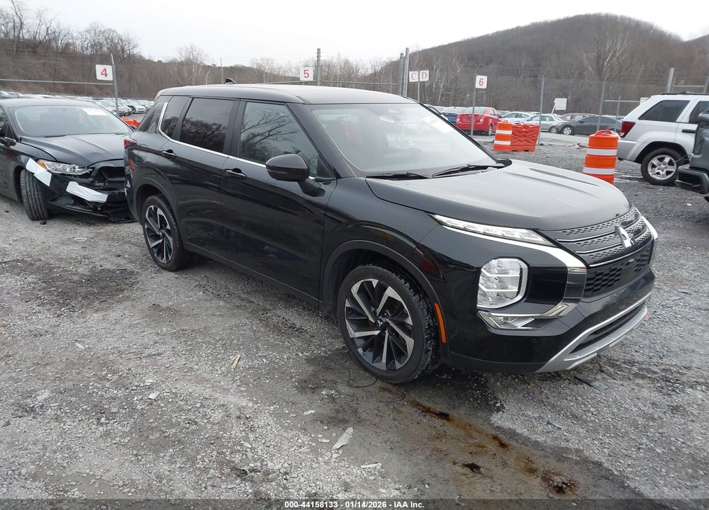 2024 MITSUBISHI OUTLANDER SE 2.5 2WD/SE BLACK EDITION S-AWC/SE BLACK EDITION W/PANO ROOF VIN: JA4J3VA85RZ081920