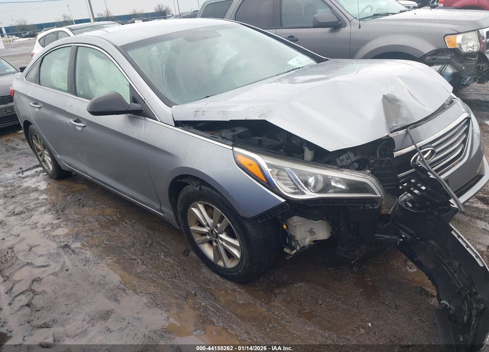 2015 HYUNDAI SONATA SE VIN: 5NPE24AF3FH037873