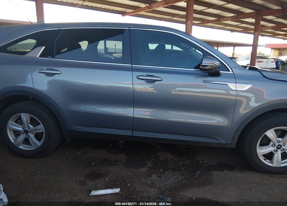 2022 KIA SORENTO LX VIN: 5XYRG4LCXNG079226