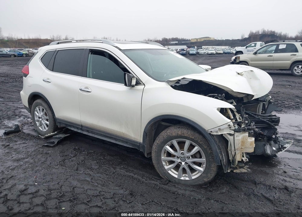 2017 NISSAN ROGUE SV VIN: 5N1AT2MV6HC749727
