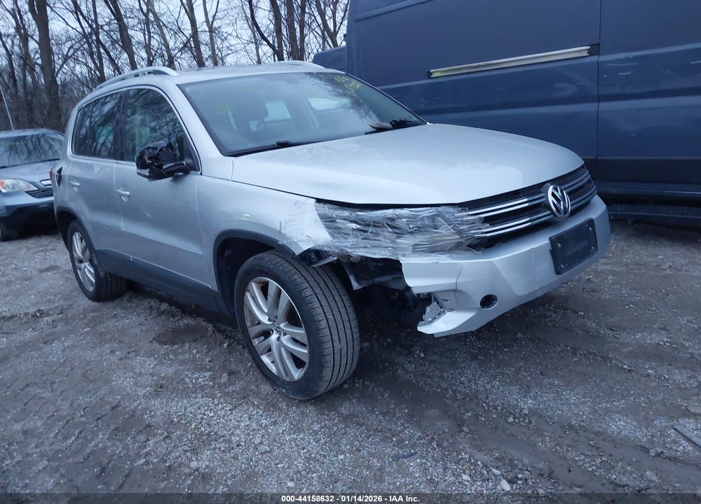 2016 VOLKSWAGEN TIGUAN SE VIN: WVGAV7AX6GW522676