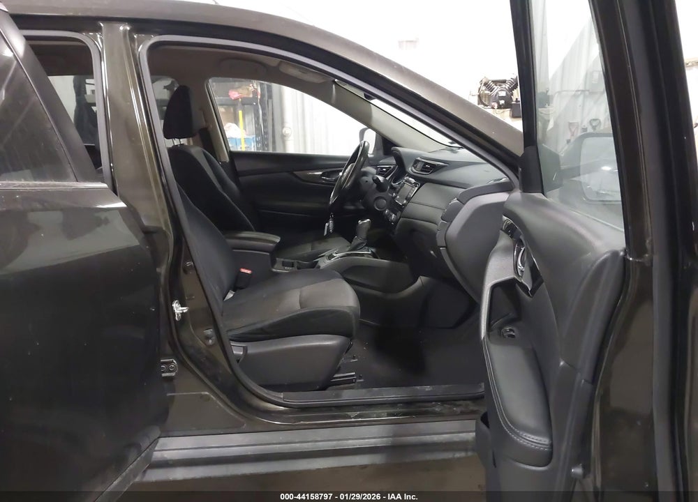 2017 NISSAN ROGUE SV VIN: JN8AT2MV8HW277926