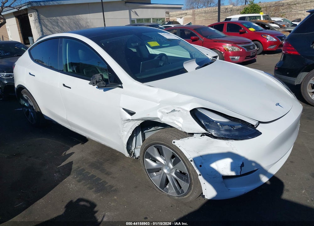 2021 TESLA MODEL Y LONG RANGE DUAL MOTOR ALL-WHEEL DRIVE VIN: 5YJYGDEE3MF240709
