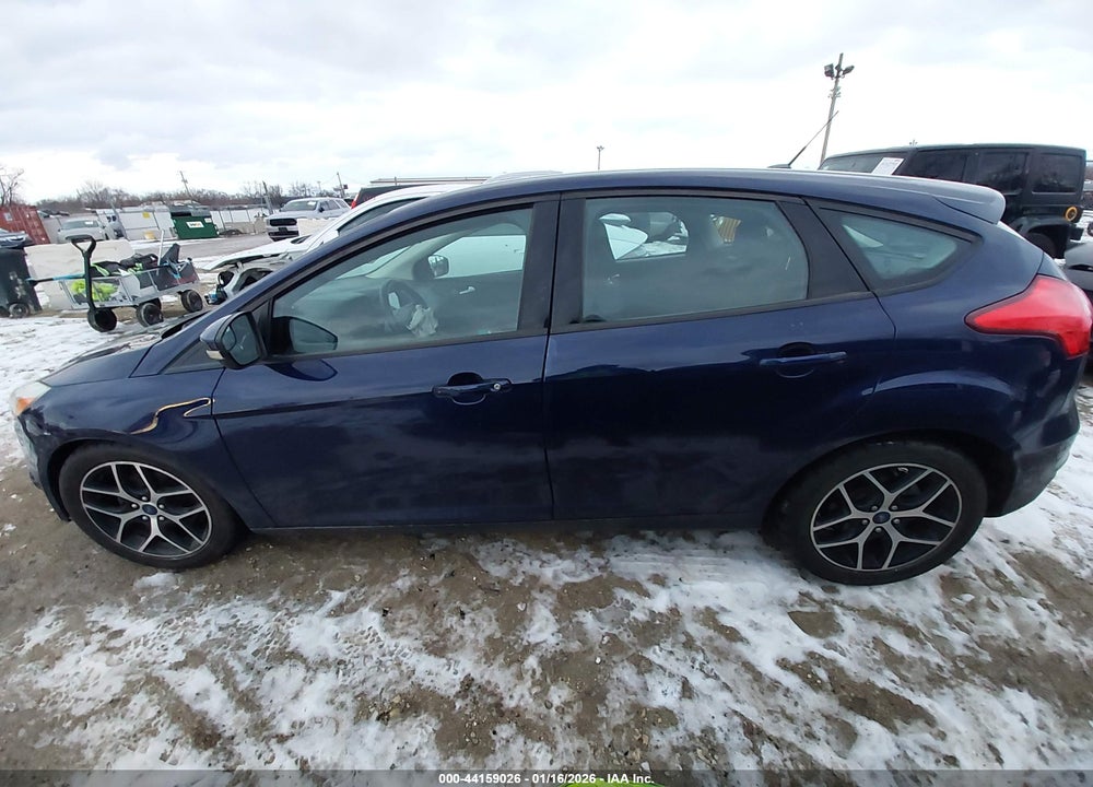2017 FORD FOCUS SEL VIN: 1FADP3M24HL340987