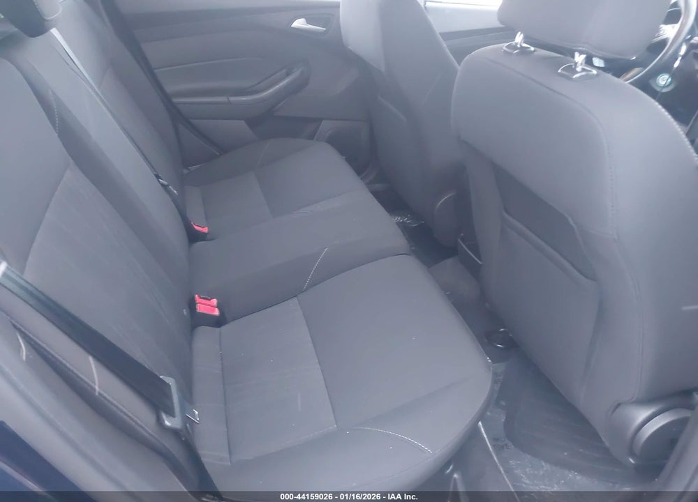 2017 FORD FOCUS SEL VIN: 1FADP3M24HL340987