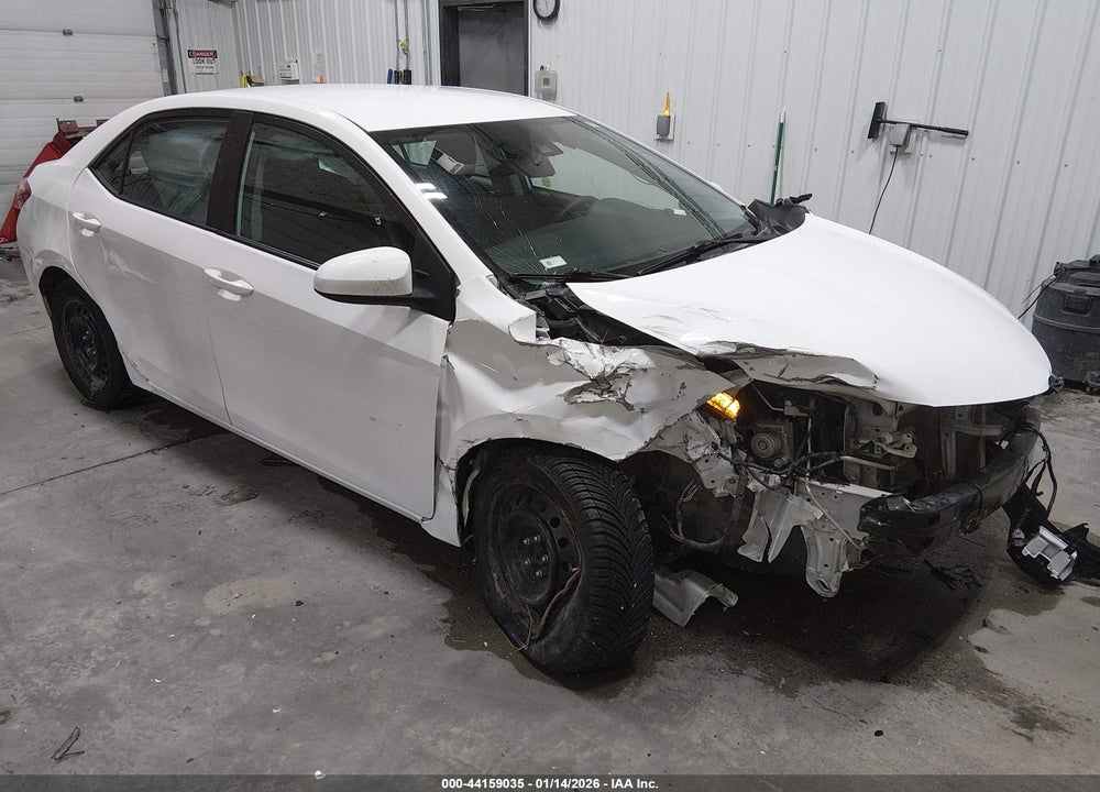 2018 TOYOTA COROLLA LE VIN: 2T1BURHE5JC070926