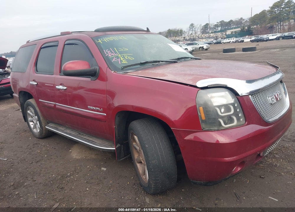 2008 GMC YUKON DENALI VIN: 1GKFK63838J148694