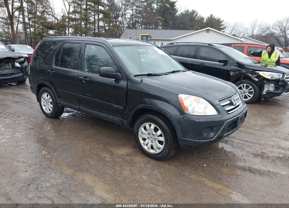 2005 HONDA CR-V EX VIN: SHSRD78895U330607