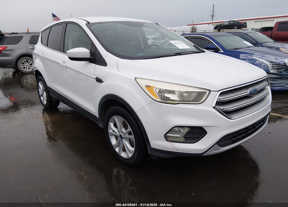 2017 FORD ESCAPE SE VIN: 1FMCU9GD9HUD92202
