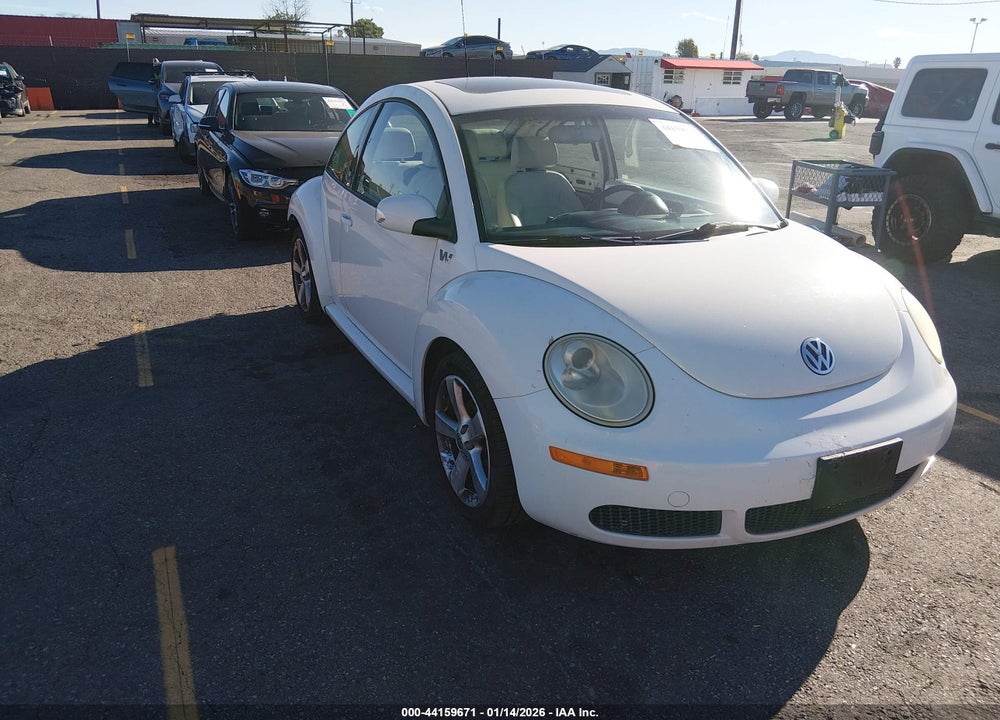 2008 VOLKSWAGEN NEW BEETLE BLACK TIE EDITION/TRIPLE WHITE VIN: 3VWFW31C58M517884