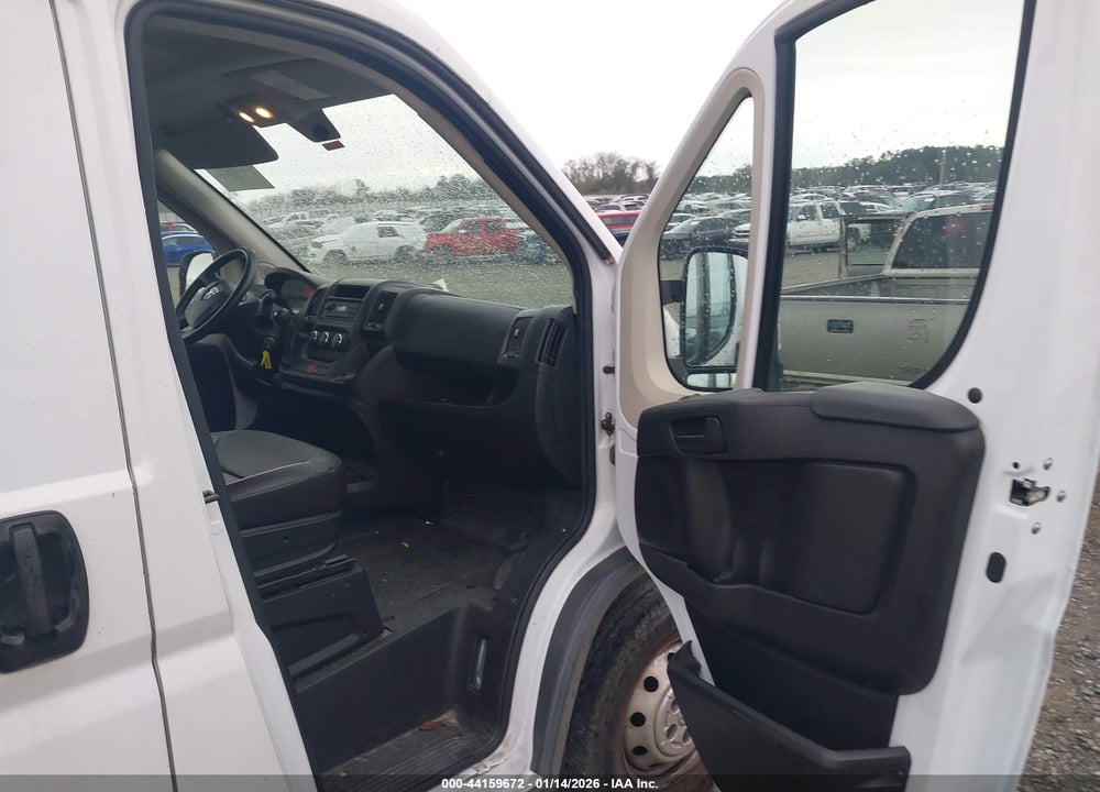 2017 RAM PROMASTER 1500 LOW ROOF 136 WB VIN: 3C6TRVAG2HE516835