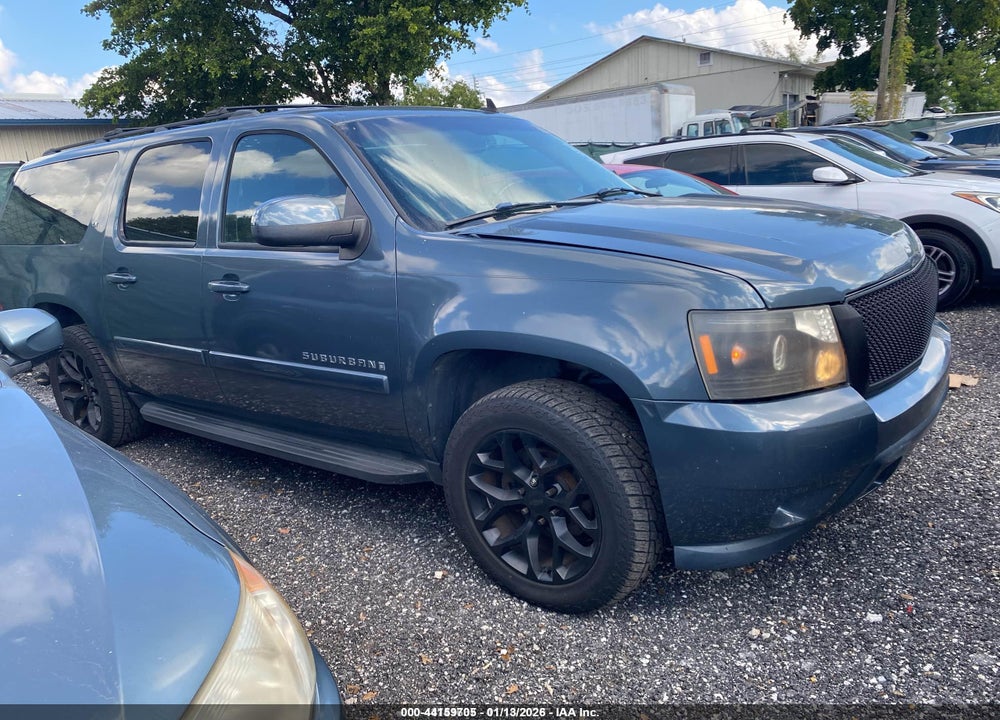 2008 CHEVROLET SUBURBAN 1500 LT VIN: 1GNFC16068R157786