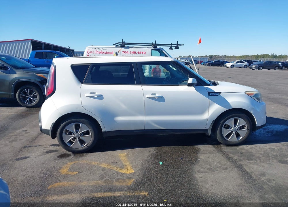 2015 KIA SOUL VIN: KNDJN2A24F7775144