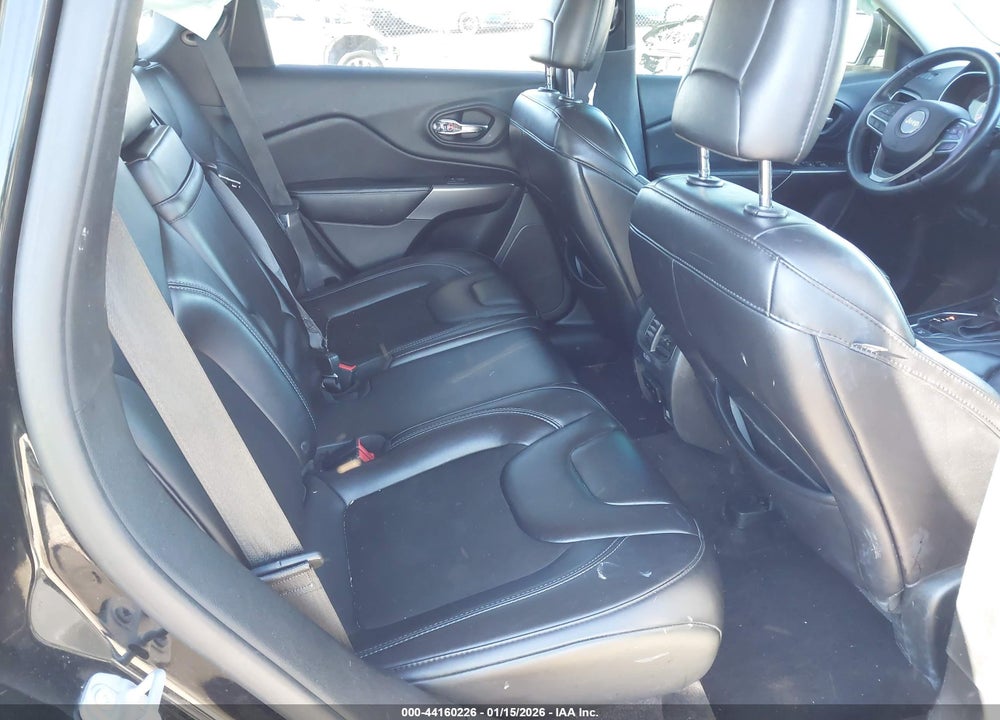 2019 JEEP CHEROKEE LATITUDE PLUS FWD VIN: 1C4PJLLB1KD222875