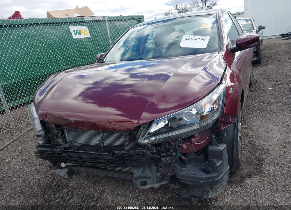 2015 HONDA ACCORD VIN: 1HGCR2F39FA201030