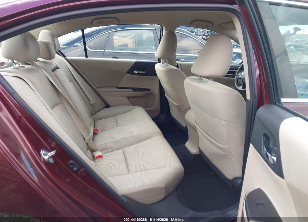 2015 HONDA ACCORD VIN: 1HGCR2F39FA201030
