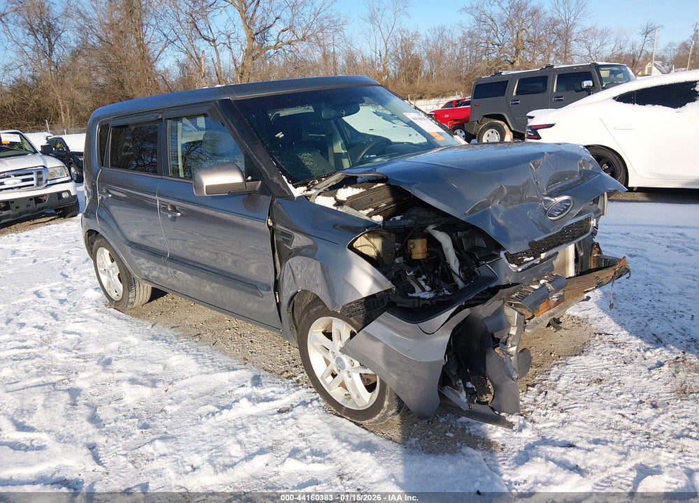 2011 KIA SOUL + VIN: KNDJT2A24B7276795
