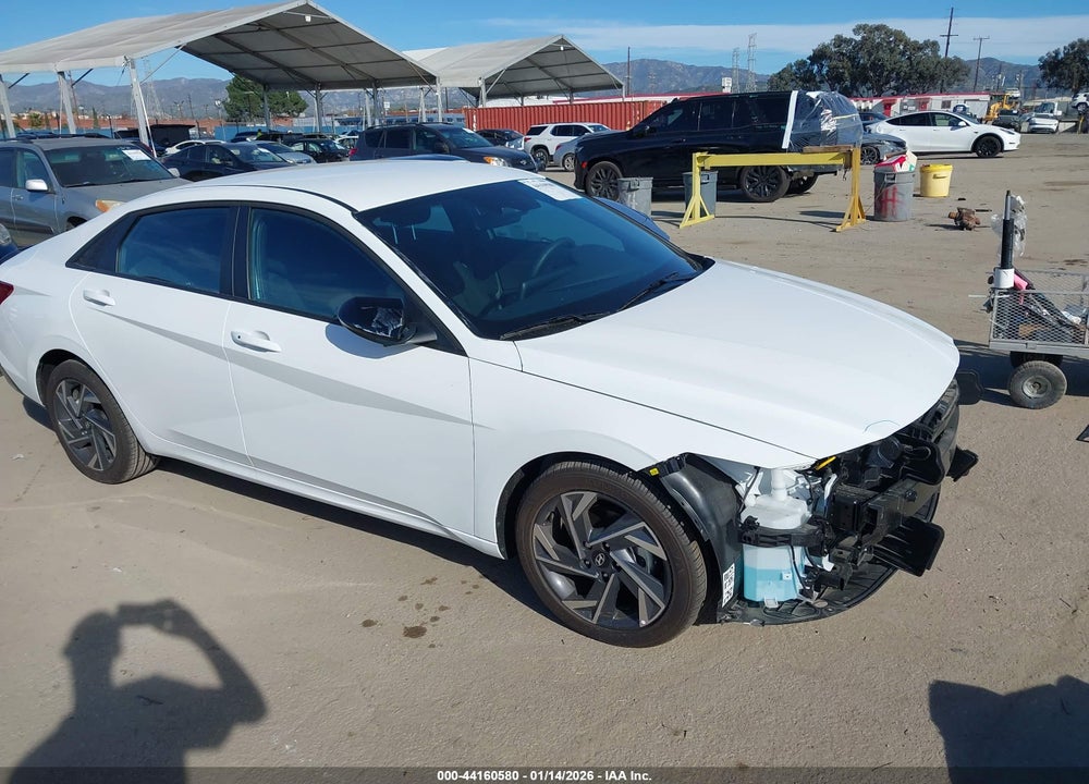 2025 HYUNDAI ELANTRA SEL SPORT VIN: KMHLM4DG5SU045331