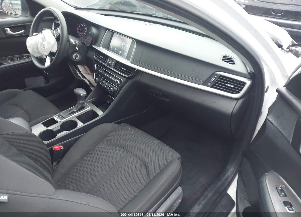2019 KIA OPTIMA LX VIN: 5XXGT4L36KG276753
