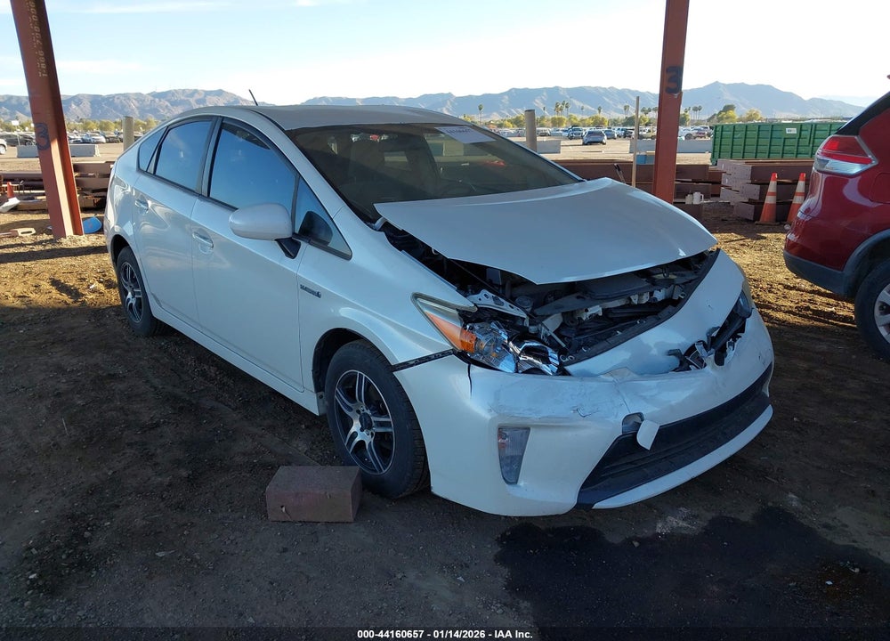 2013 TOYOTA PRIUS TWO VIN: JTDKN3DUXD1718177