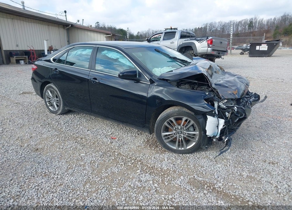 2017 TOYOTA CAMRY SE VIN: 4T1BF1FK4HU742388