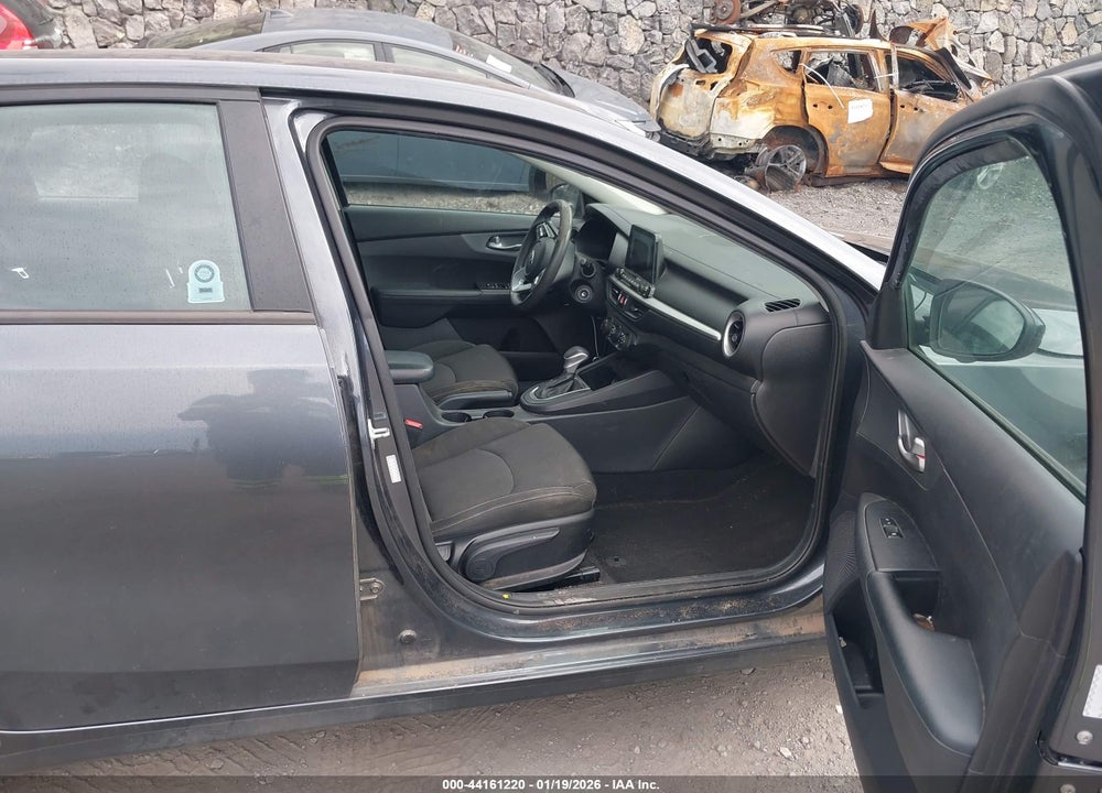 2021 KIA FORTE FE VIN: 3KPF24ADXME314782