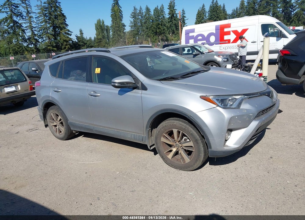 2018 TOYOTA RAV4 XLE VIN: JTMRFREV3JJ253887