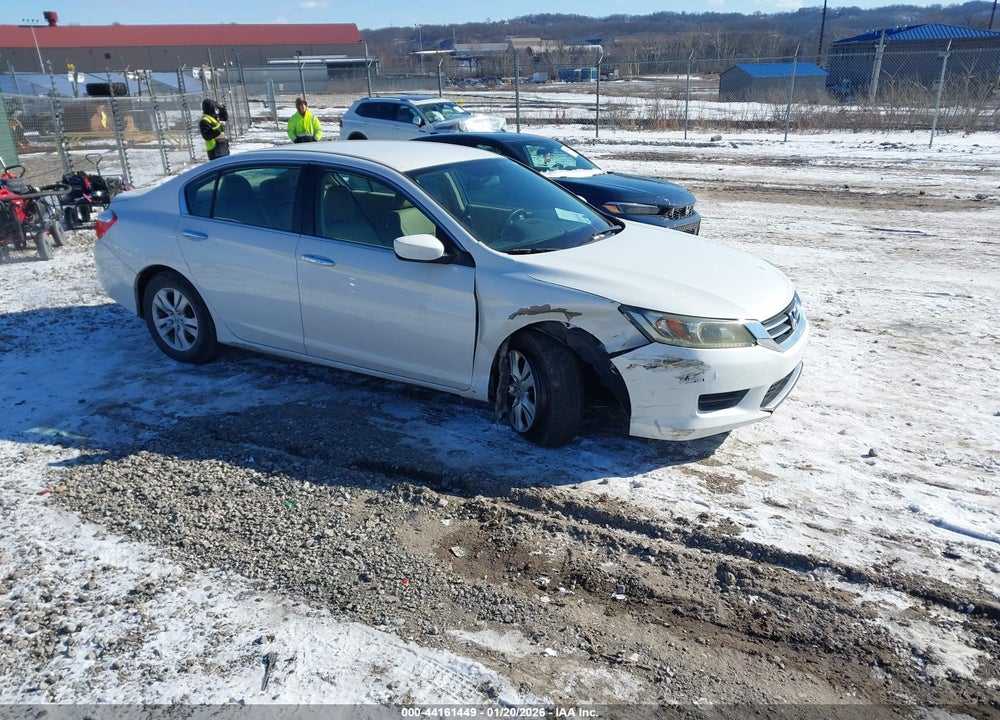 2015 HONDA ACCORD LX VIN: 1HGCR2F32FA053741