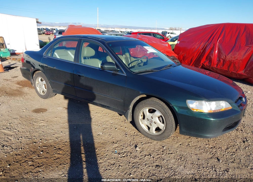1998 HONDA ACCORD EX VIN: 1HGCG5556WA261325