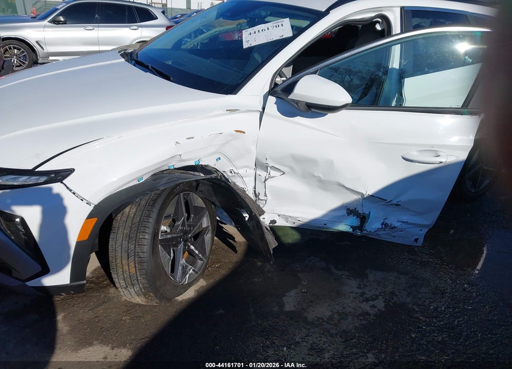 2026 HYUNDAI TUCSON SEL VIN: 5NMJBCDE1TH656847