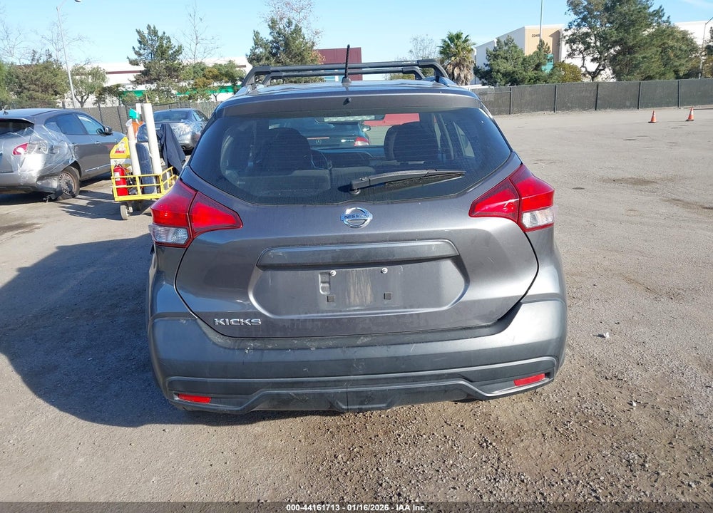 2019 NISSAN KICKS S VIN: 3N1CP5CU8KL496386