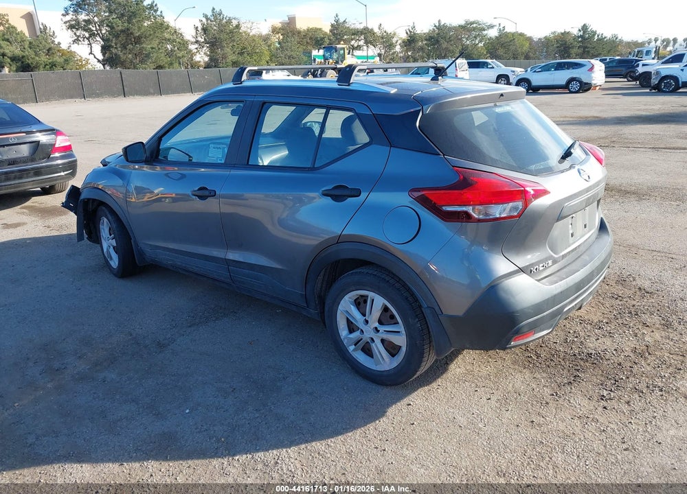2019 NISSAN KICKS S VIN: 3N1CP5CU8KL496386