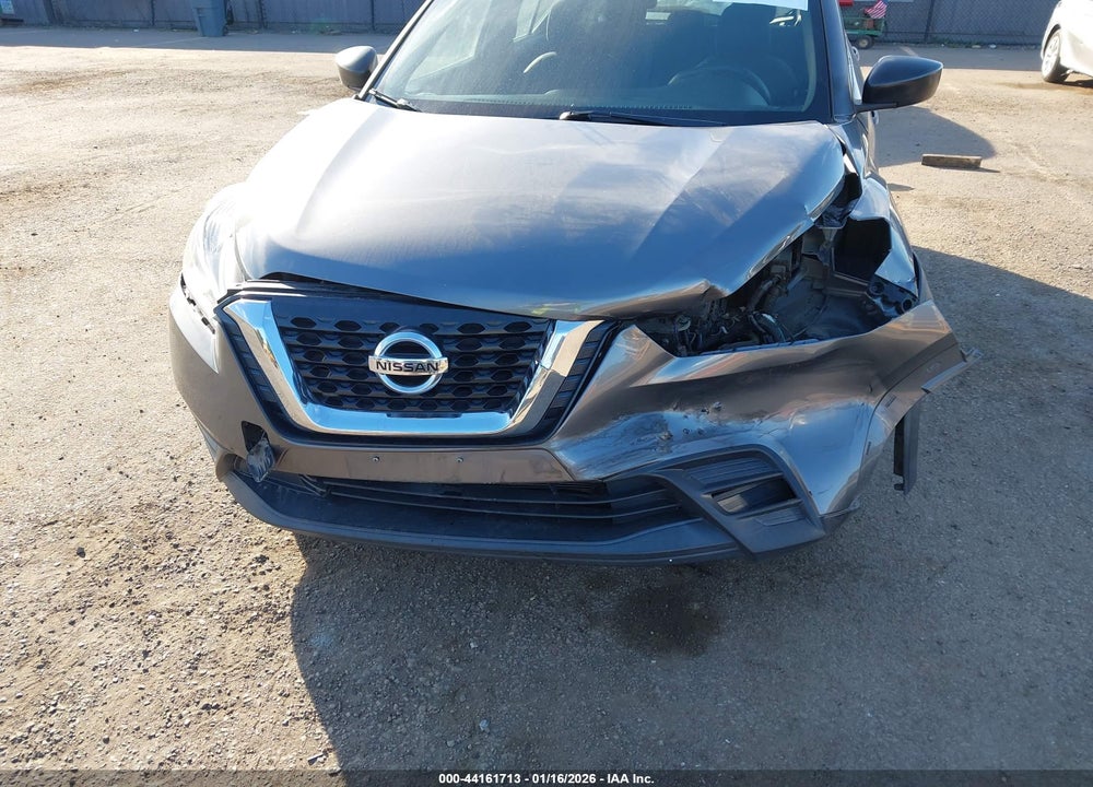 2019 NISSAN KICKS S VIN: 3N1CP5CU8KL496386