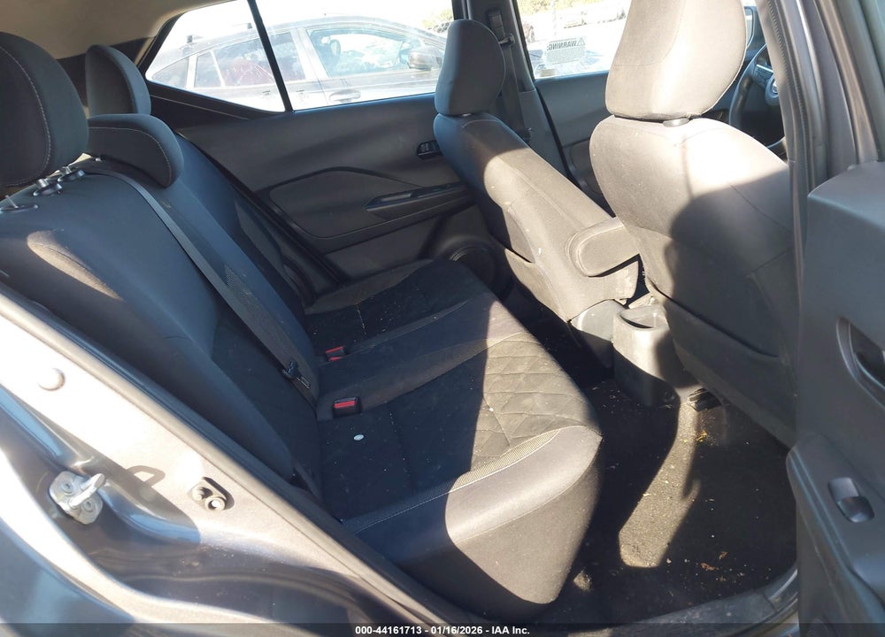 2019 NISSAN KICKS S VIN: 3N1CP5CU8KL496386