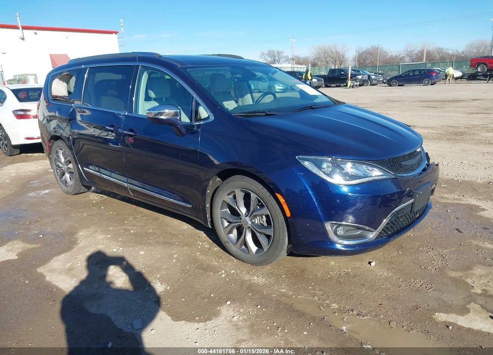 2017 CHRYSLER PACIFICA LIMITED VIN: 2C4RC1GG7HR763139