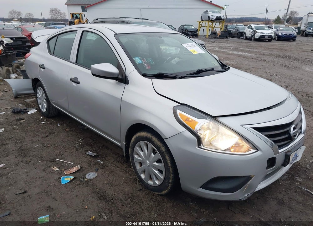 2019 NISSAN VERSA 1.6 S+ VIN: 3N1CN7AP5KL830257
