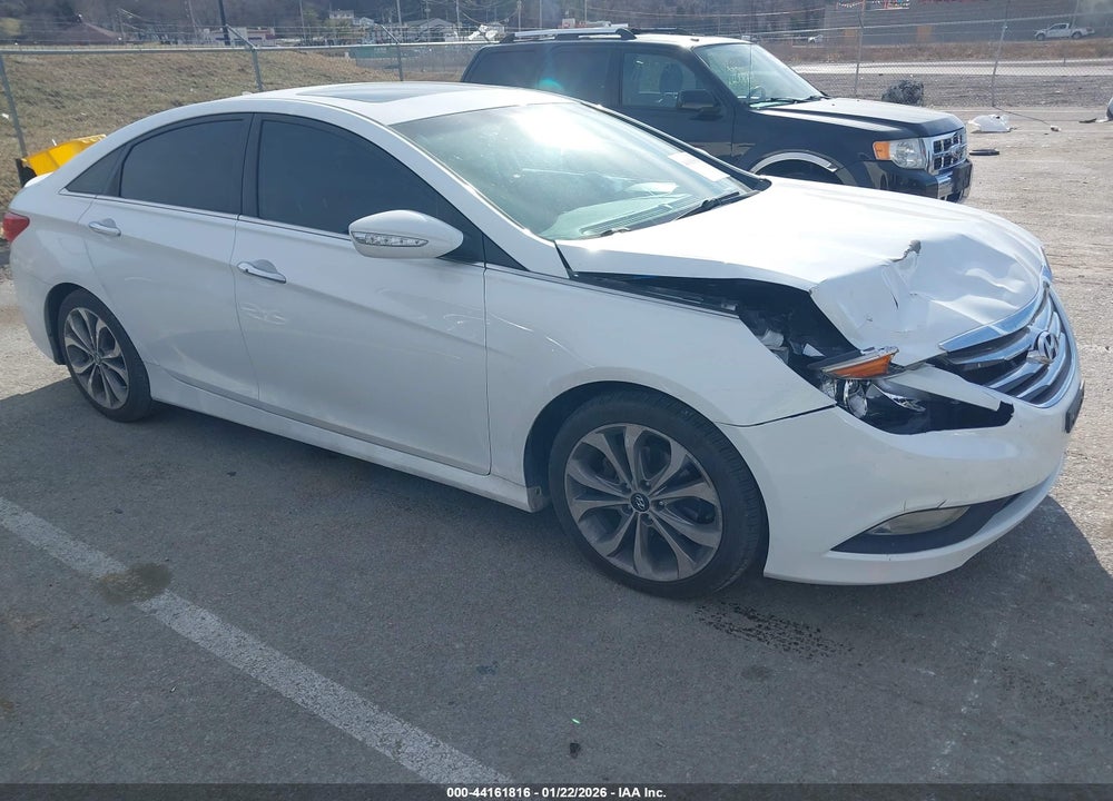 2014 HYUNDAI SONATA SE VIN: 5NPEC4AC3EH901628
