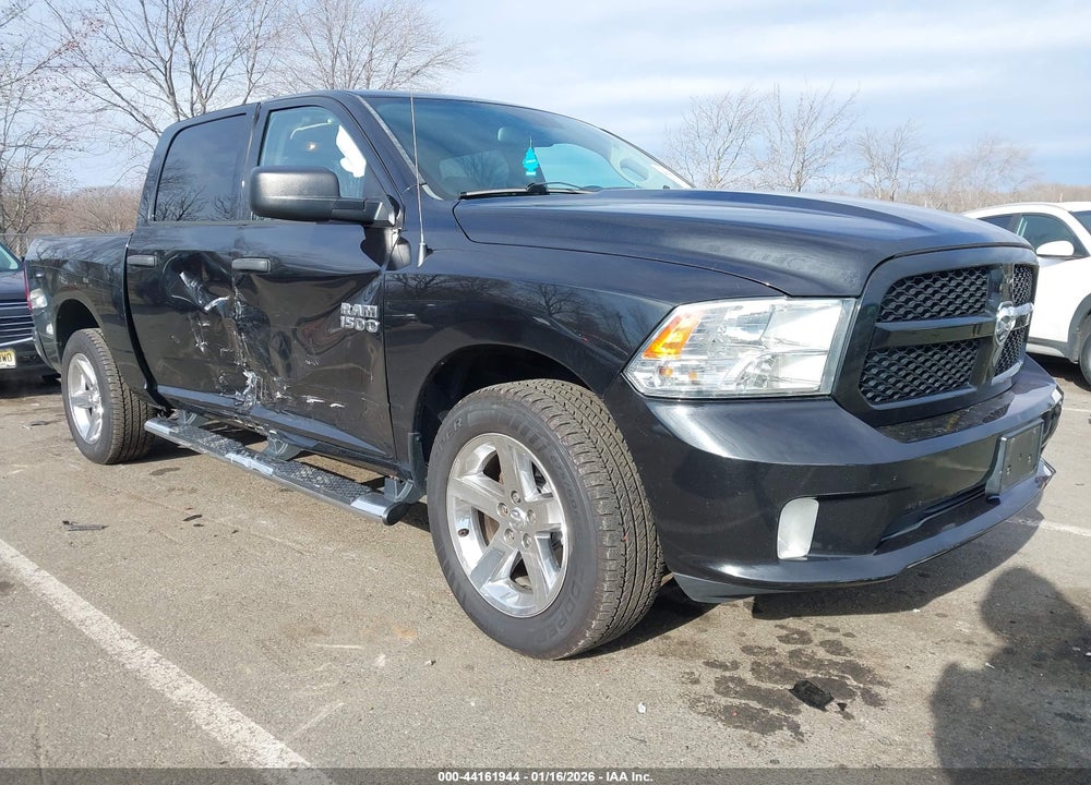 2016 RAM 1500 EXPRESS VIN: 1C6RR7KG3GS198739