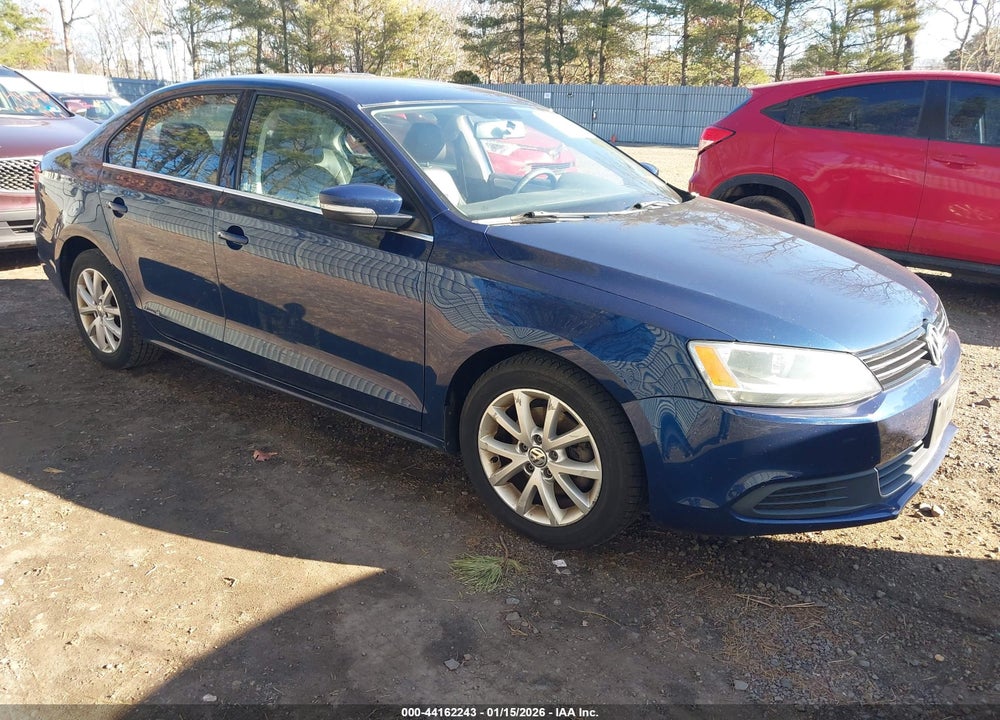 2014 VOLKSWAGEN JETTA 1.8T SE VIN: 3VWD17AJ5EM238992