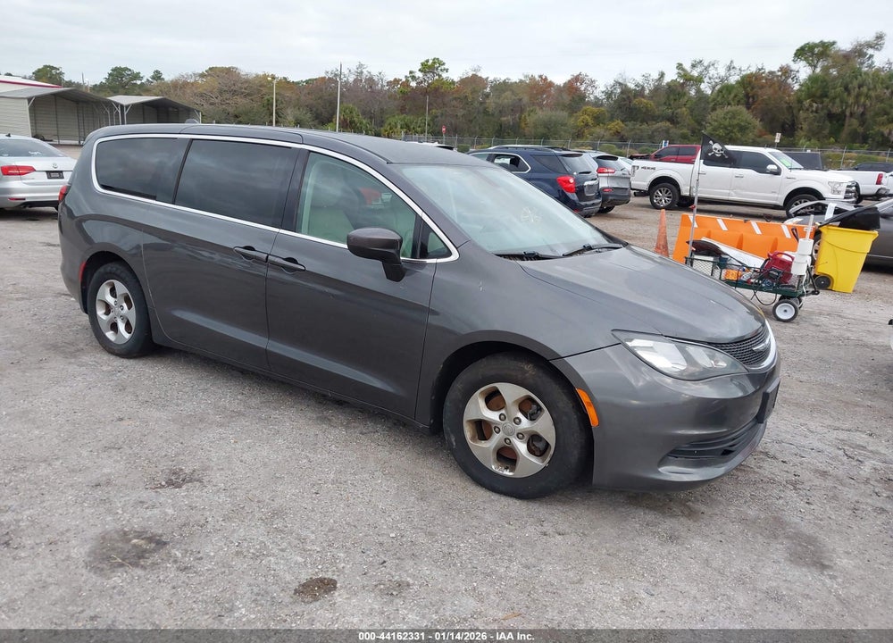 2017 CHRYSLER PACIFICA LX VIN: 2C4RC1CG7HR521702
