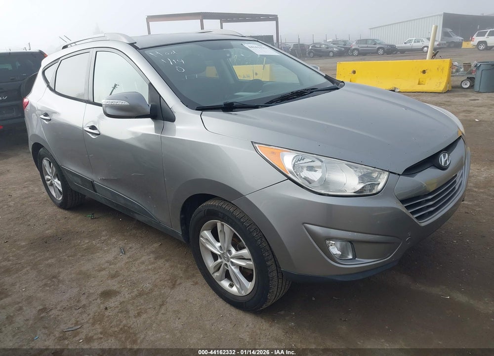 2013 HYUNDAI TUCSON GLS VIN: KM8JUCAC2DU677726