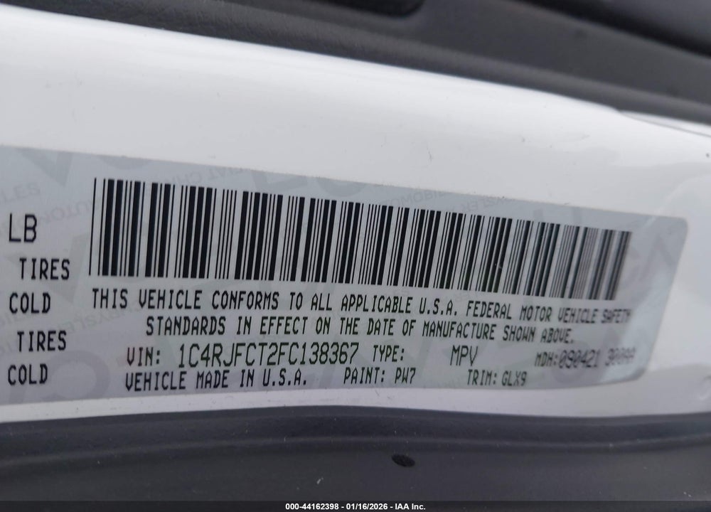 2015 JEEP GRAND CHEROKEE OVERLAND VIN: 1C4RJFCT2FC138367
