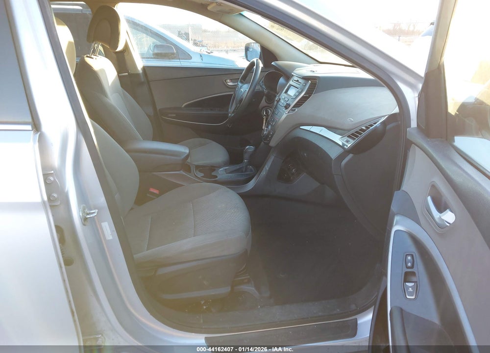 2016 HYUNDAI SANTA FE SPORT 2.4L VIN: 5XYZTDLB1GG322234