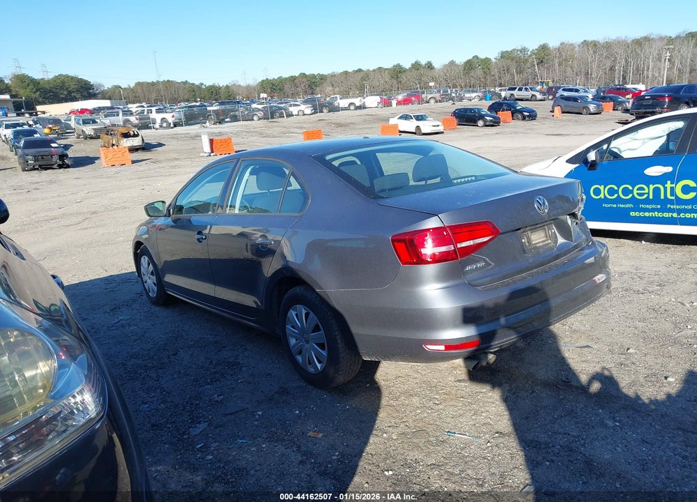2015 VOLKSWAGEN JETTA 2.0L S VIN: 3VW2K7AJ3FM333363