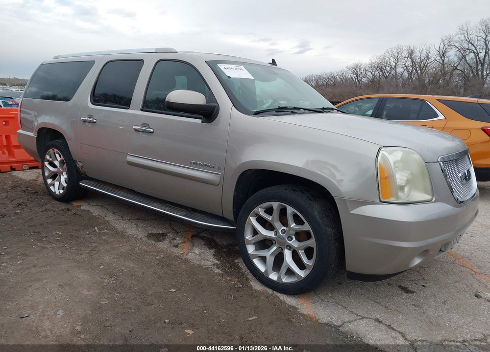 2007 GMC YUKON XL 1500 DENALI VIN: 1GKFK66857J246815