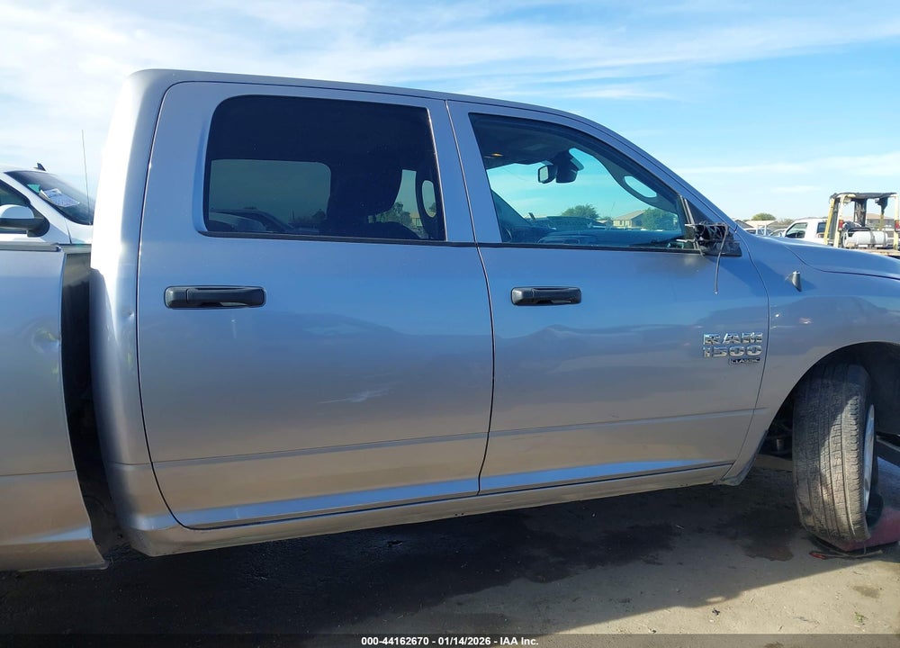 2022 RAM 1500 CLASSIC SLT  4X2 5'7 BOX VIN: 1C6RR6LG1NS198129