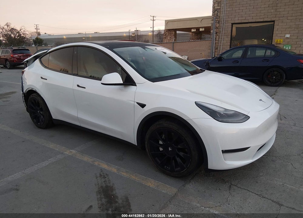 2023 TESLA MODEL Y AWD/LONG RANGE DUAL MOTOR ALL-WHEEL DRIVE VIN: 7SAYGDEE6PF628976