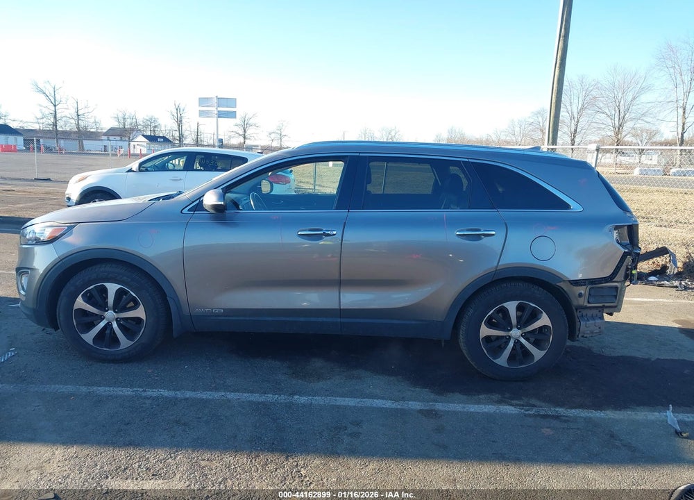 2017 KIA SORENTO 3.3L EX VIN: 5XYPHDA56HG313780