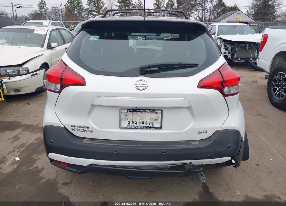 2020 NISSAN KICKS SR XTRONIC CVT VIN: 3N1CP5DV8LL548057