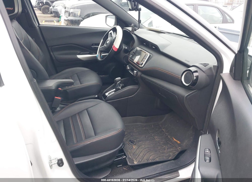2020 NISSAN KICKS SR XTRONIC CVT VIN: 3N1CP5DV8LL548057